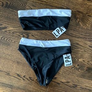 NWT. Bikini set in medium.
